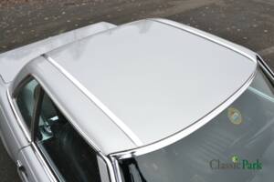 Image 33/50 of Mercedes-Benz 300 SL (1986)