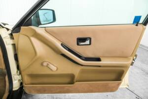 Immagine 29/50 di Audi 80 quattro  -  1.8S (1987)