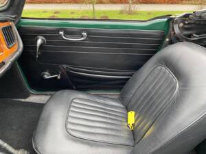 Image 38/66 of Triumph TR 4 (1964)
