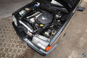 Image 18/98 of Mercedes-Benz 300 E-24 (1992)