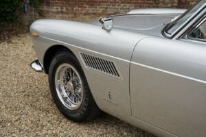 Immagine 29/50 di Ferrari 250 GT 2+2 (1964)
