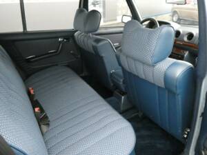 Image 11/21 of Mercedes-Benz 280 TE (1984)