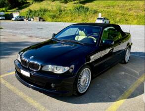 Image 25/32 of BMW 330Ci (2004)