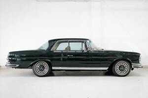 Image 3/32 of Mercedes-Benz 280 SE 3,5 (1971)