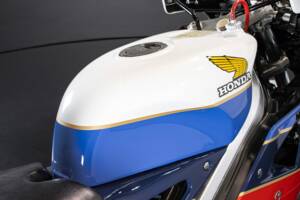 Immagine 33/48 di Honda VFR 750R RC 30 (1988)