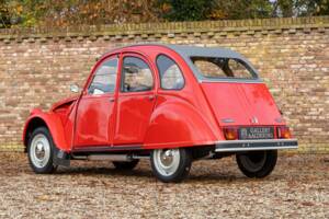 Image 2/50 of Citroën 2 CV 6 (1985)