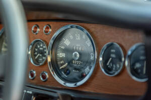Image 42/50 de Aston Martin DBS (1969)