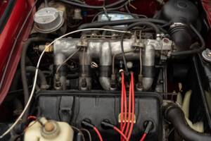 Image 38/45 of Peugeot 504 Convertible (1974)