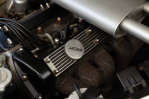 Image 45/50 of Jaguar Mk II 2.4 (1967)