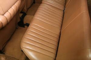 Bild 34/49 von Mercedes-Benz 250 lang (1985)