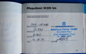 Image 63/92 de Mercedes-Benz 200 D (1989)