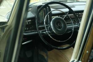 Image 23/50 of Mercedes-Benz 300 SE (1964)