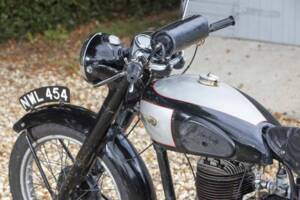 Bild 24/40 von Norton DUMMY (1949)