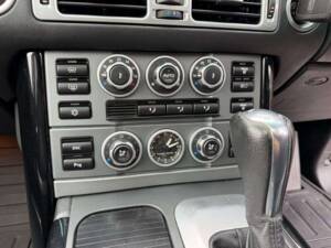 Bild 34/50 von Land Rover Range Rover Vogue TDV8 (2008)