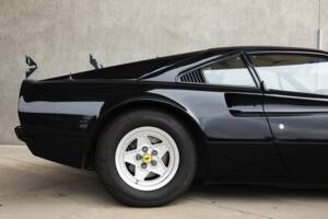 Image 2/38 of Ferrari 308 GTB (1977)
