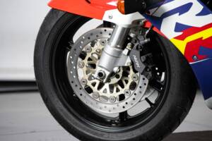 Immagine 15/50 di Honda CBR 900RR Fireblade (1996)
