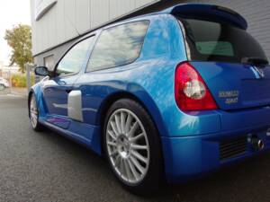 Imagen 28/100 de Renault Clio II V6 (2004)