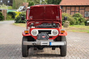 Image 12/44 de Toyota Land Cruiser FJ 40 (1979)
