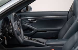 Image 21/37 of Porsche 911 Targa 4S (2016)