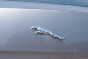 Image 32/50 of Jaguar XJ 5.0 (2011)