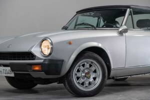 Imagen 8/29 de FIAT Pininfarina Spidereuropa (1983)