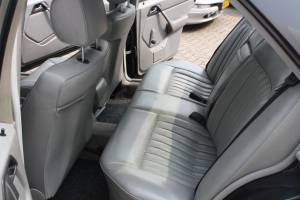 Image 5/13 de Mercedes-Benz 230 E (1986)