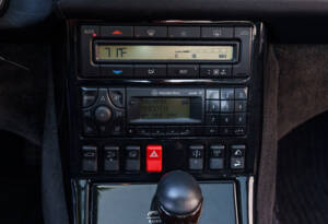 Image 22/33 of Mercedes-Benz SL 600 (2002)