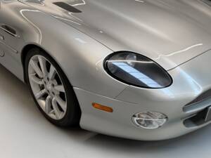Bild 8/26 von Aston Martin DB 7 Vantage Volante (2003)