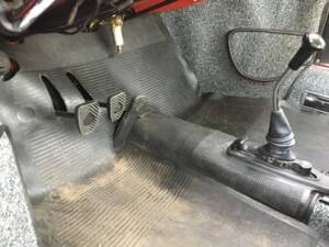 Immagine 35/50 di Porsche 356 B 1600 Super Karmann-Hardtop (1961)