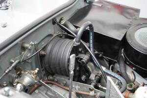 Afbeelding 24/44 van Jaguar E-Type 3.8 (1963)