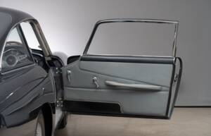 Bild 22/36 von Aston Martin DB 4 Vantage (1963)