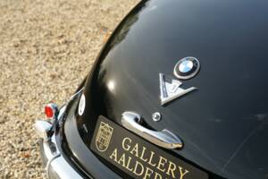 Bild 15/50 von BMW 502 - 3,2 Liter (1958)
