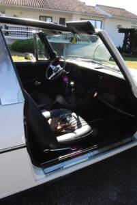 Image 13/39 of Triumph Stag (1971)