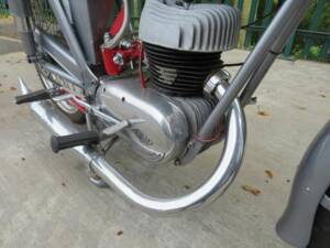 Bild 19/45 von MV Agusta 150 Sport (1953)