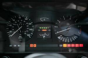 Bild 28/50 von BMW 635 CSi (1989)