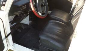 Image 18/44 of Renault R 4 F4 (1982)