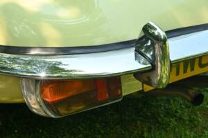 Image 22/39 of Jaguar E-Type (2+2) (1970)