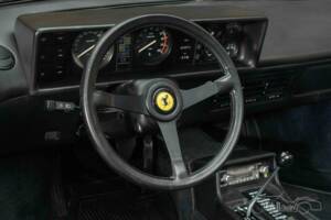Image 15/19 de Ferrari Mondial Quattrovalvole (1984)