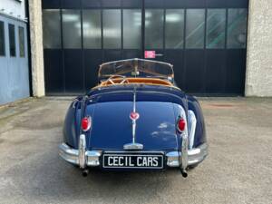 Image 18/50 de Jaguar XK 140 OTS (1956)