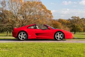 Image 5/10 of Ferrari F 355 GTS (1996)