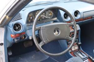 Bild 30/50 von Mercedes-Benz 280 C (1977)