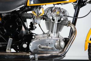 Immagine 30/50 di Ducati 250 Scrambler (1971)