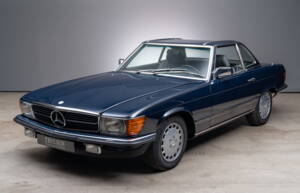 Image 1/24 of Mercedes-Benz 500 SL (1983)