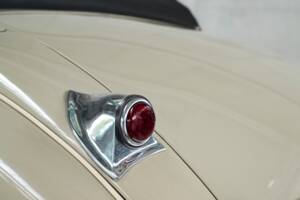Image 12/50 de Jaguar XK 120 DHC (1953)