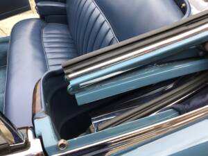 Image 21/32 of Mercedes-Benz 220 S Cabriolet (1958)