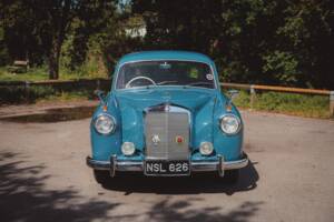 Image 9/50 of Mercedes-Benz 220 a (1956)