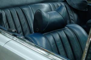 Image 34/50 of Mercedes-Benz 280 SE 3,5 (1970)