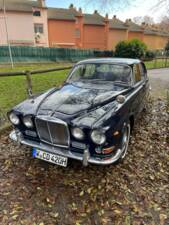 Image 7/51 of Jaguar 420 (1967)