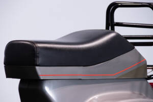 Image 21/50 of Piaggio DUMMY (1985)