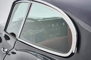Bild 41/99 von Jaguar Type E 4.2 (1966)